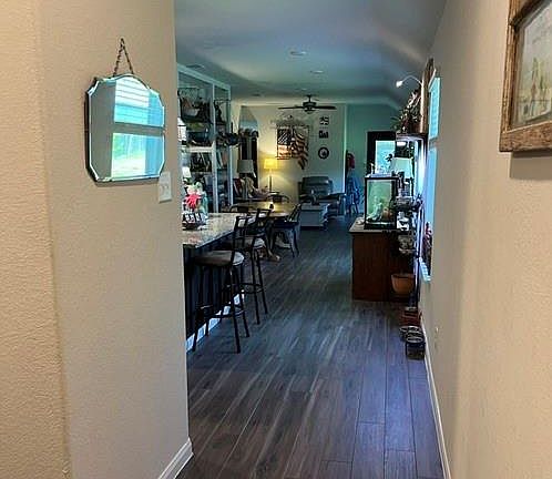 4th image of 16651 Olivewood Ln