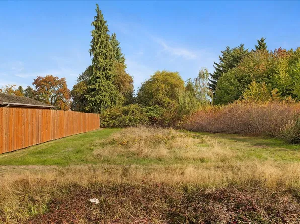 19 51st Avenue NE, Arlington, WA 98223