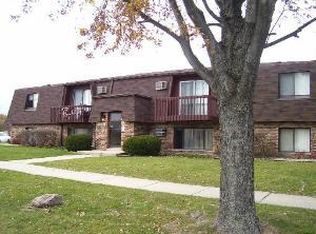 11611 197th St APT 5, Mokena, IL 60448