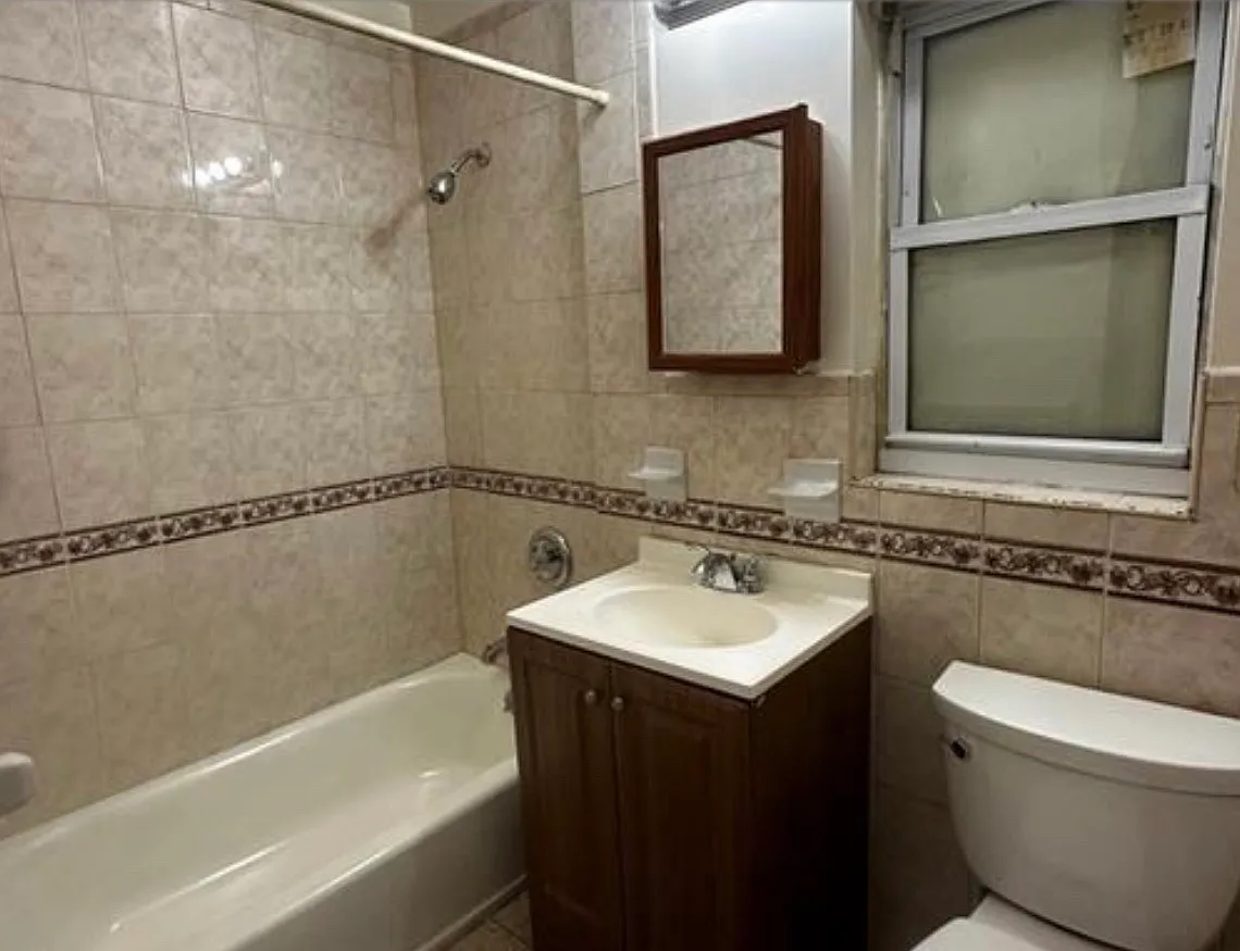 4 bed, $1,100 — Photo 3