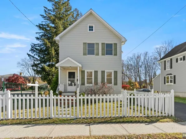 894 Ringwood Ave, Wanaque, NJ 07465