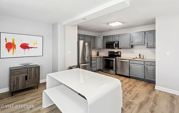 5th image of 6301 N Sheridan Rd APT 11K
