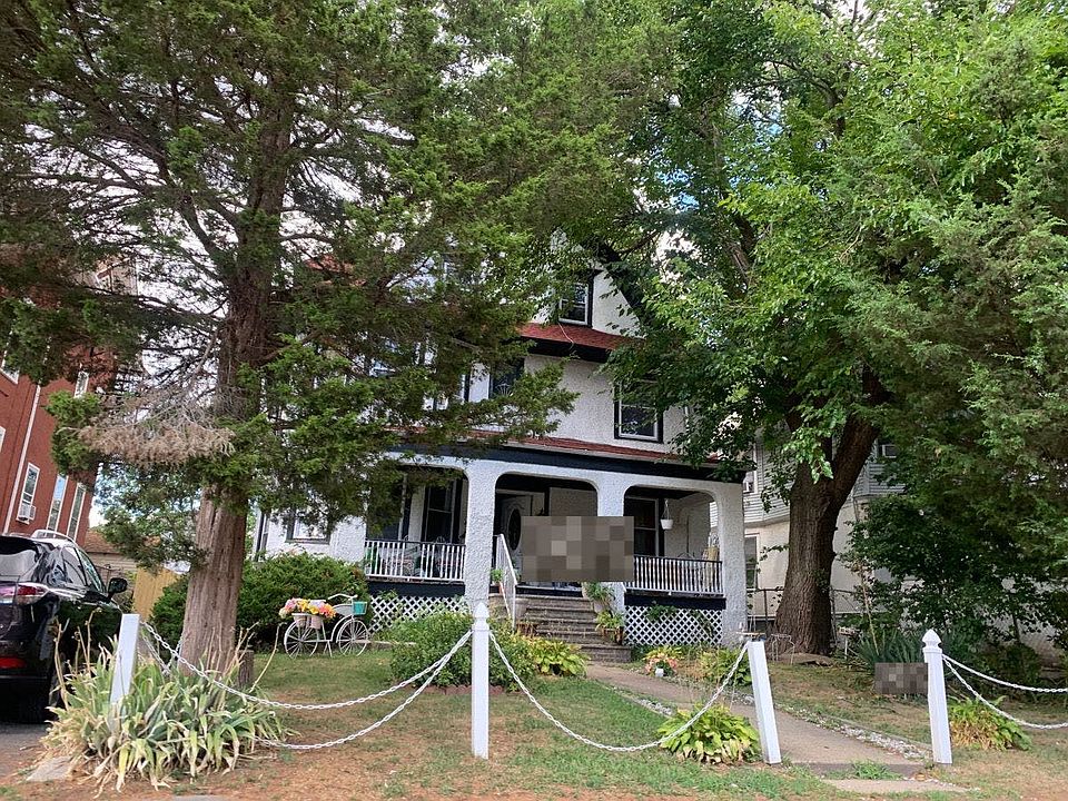 1st image of 127 S Burnet St
