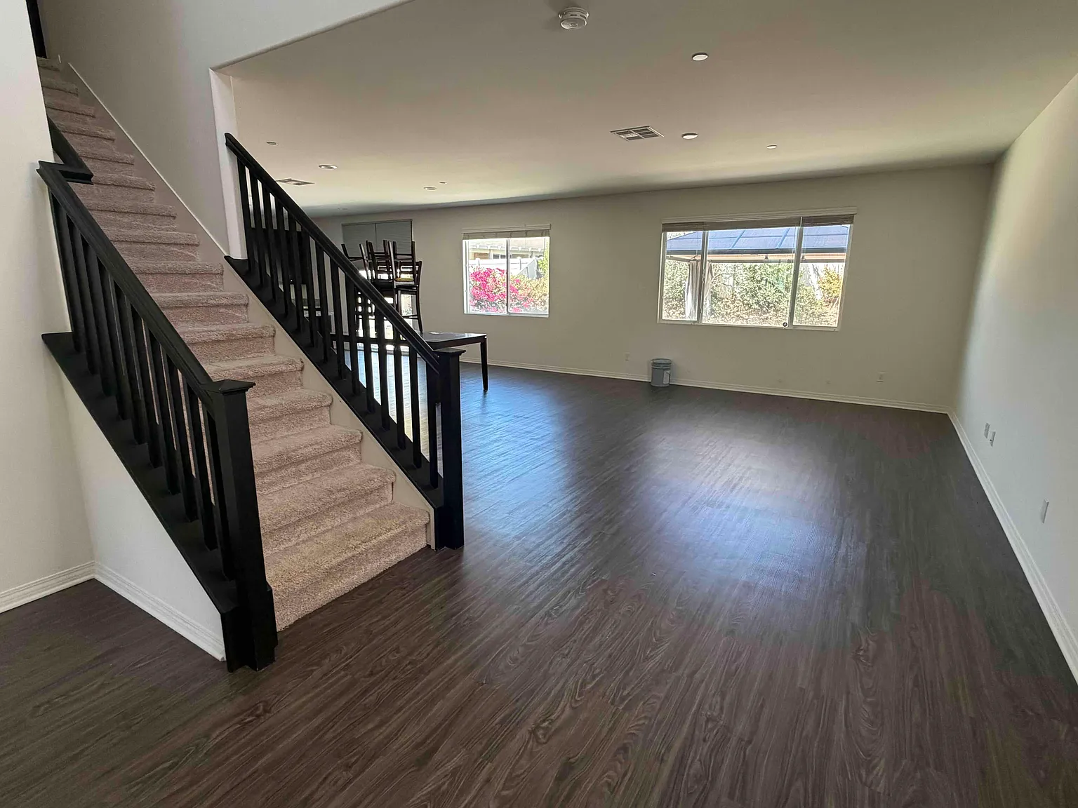 4 bed, 2477 sqft, $3,595 — Photo 2