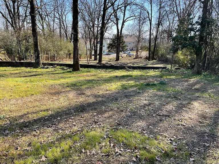 224 E Lee Ave — Photo 14