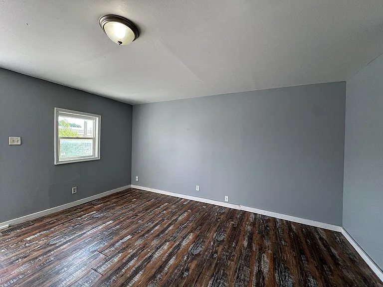 1010 Bates St — Photo 5
