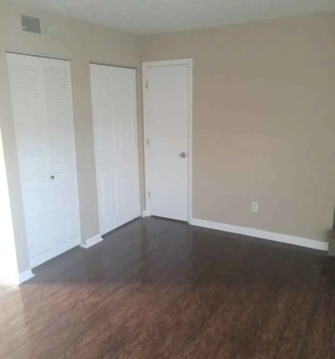 2 bed, $800 — Photo 3