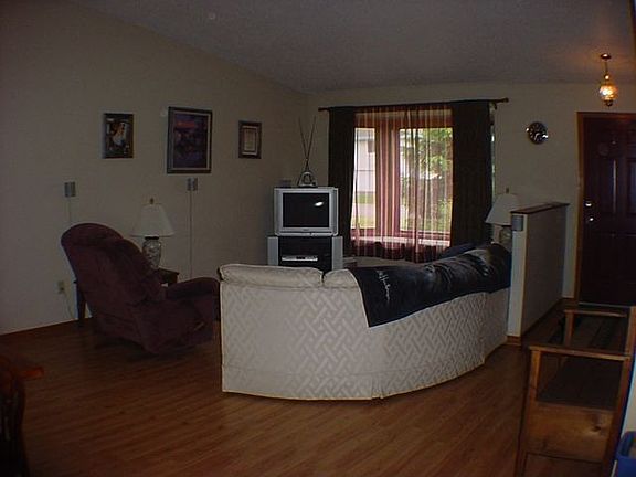 Living Rm