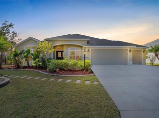 1102 Denicola Dr, The Villages, FL 32163