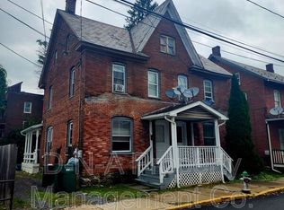 708 Ann St, Stroudsburg, PA 18360