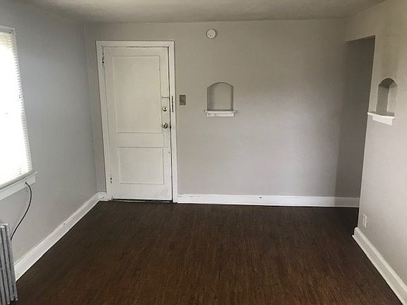 2nd image of 7 Linn St APT 3