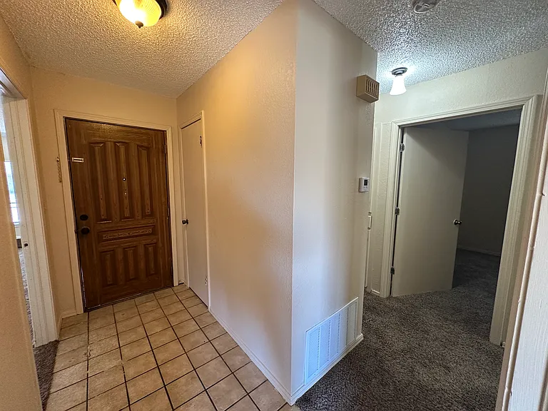 419 Sunrise St — Photo 3
