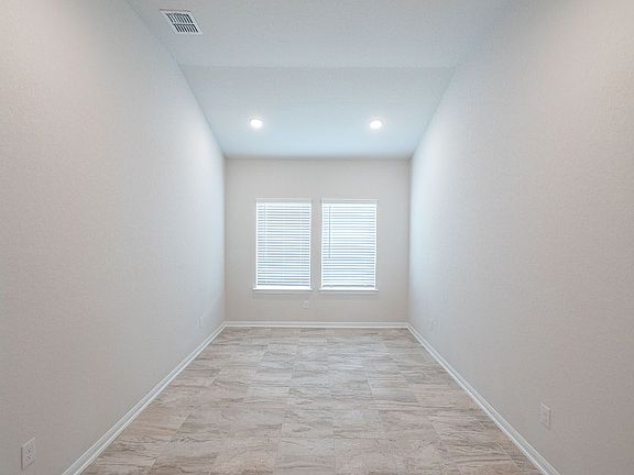 3rd image of 11718 Classmore Gap