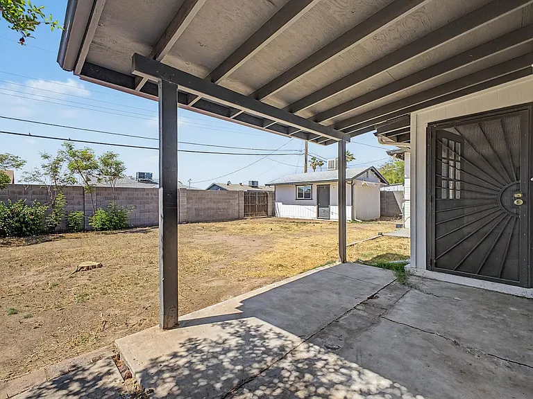 3519 W Orchid Ln — Photo 33