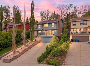 5807 Coach Hill Rd SW, Calgary, AB T3H 1E3
