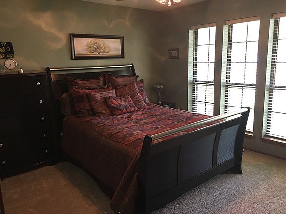 5th image of 4025 Oakhurst Dr