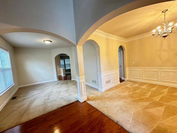 5735 Beaver Ridge Dr, Cumming, GA 30040
