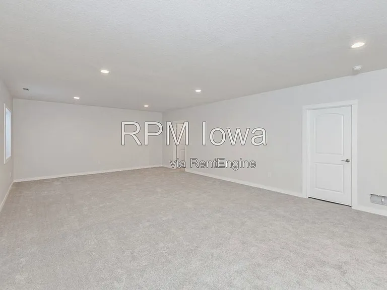 6810 Bright St — Photo 11