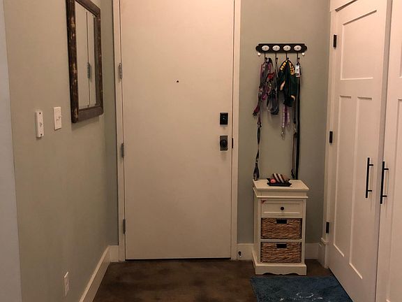 3rd image of 4225 Laclede Ave APT B