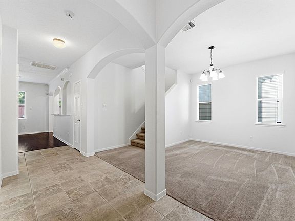 3rd image of 6407 Wilshire Rdg