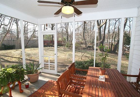 screened porch