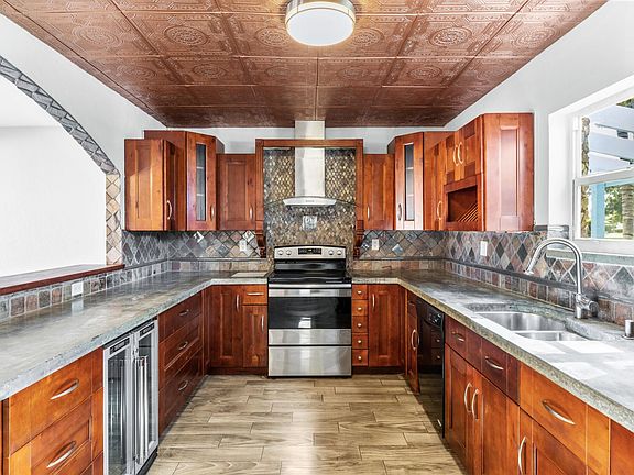 4th image of 2552 Ella St