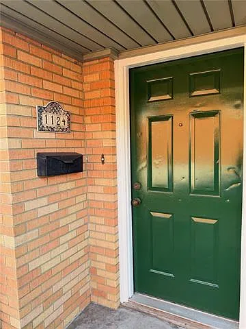 2 bed, 1.0 bath, 1050 sqft, $1,550 — Photo 3