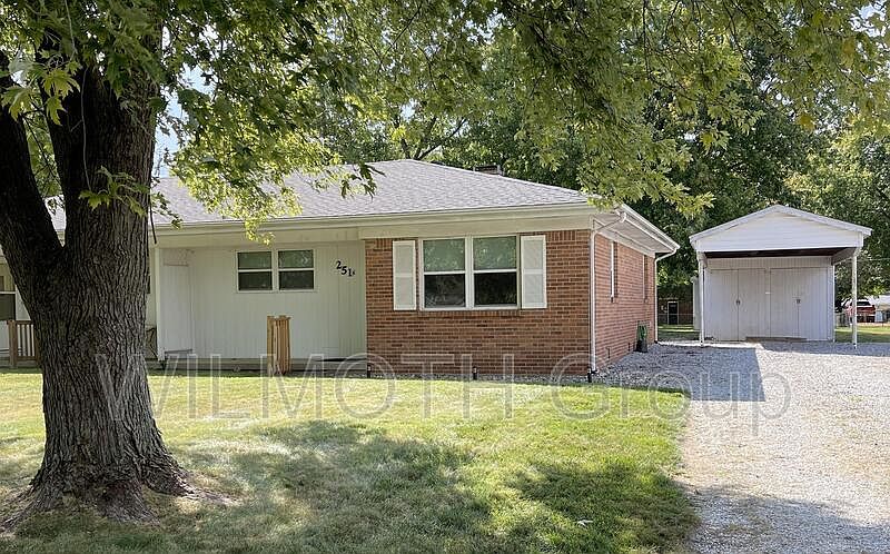 1st image of 251 N Center Ln