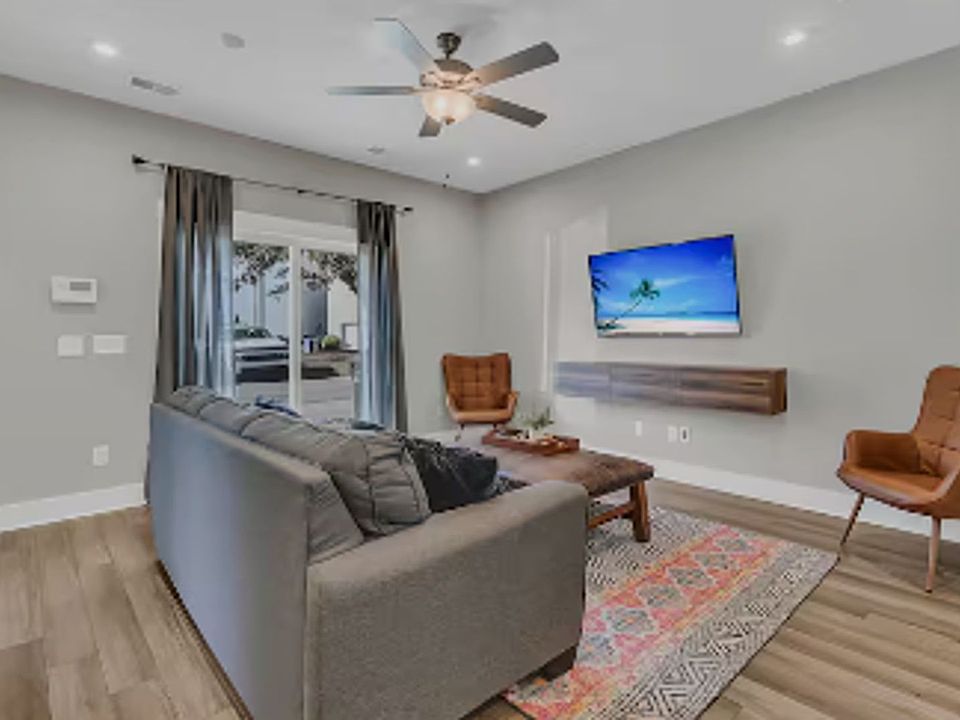 1st image of 4503 Durant Ave