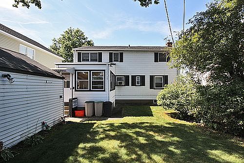 3rd image of 250 Dorchester Road