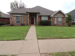 2222 Edinburgh Way, Garland, TX 75040
