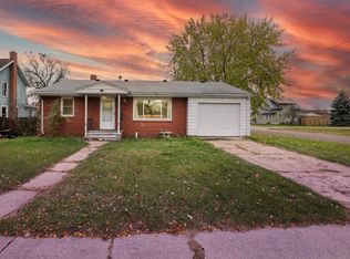 523 W Mill St, Paynesville, MN 56362