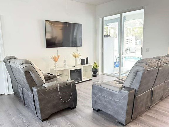 2nd image of 13390 Highgrove Rd