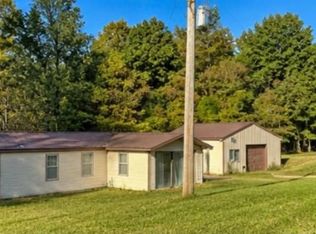 10171 Tanzy Rd, Cannelton, IN 47520