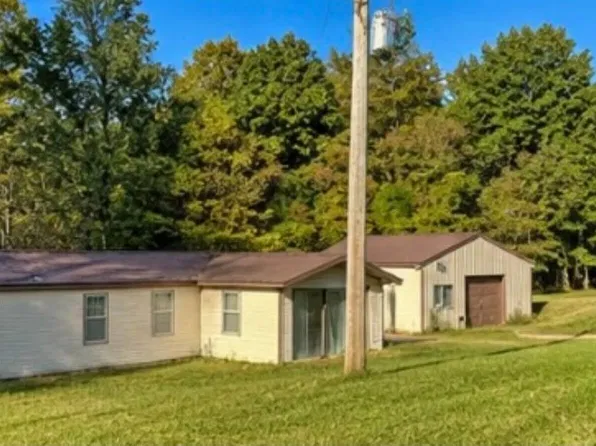 10171 Tanzy Rd, Cannelton, IN 47520