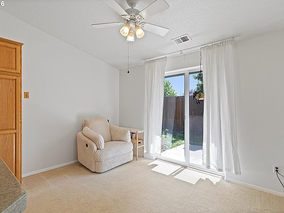 4th image of 6138 SE Luna Way