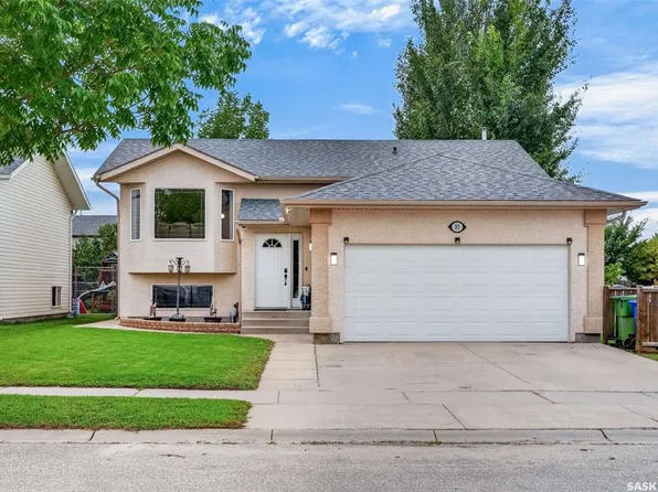 3 Kelly PLACE, Prince Albert, SK S6V 8E8