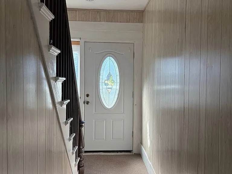 596 Portland St — Photo 22