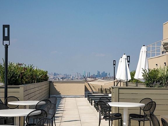 5th image of 1525 Bedford Ave #204