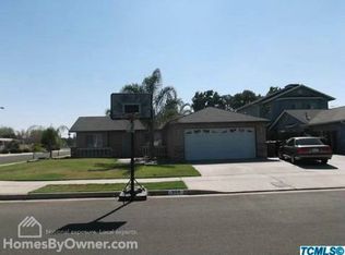 958 N Atwood Dr, Tulare, CA 93274