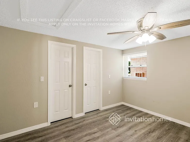 10821 Manchester Rd — Photo 21