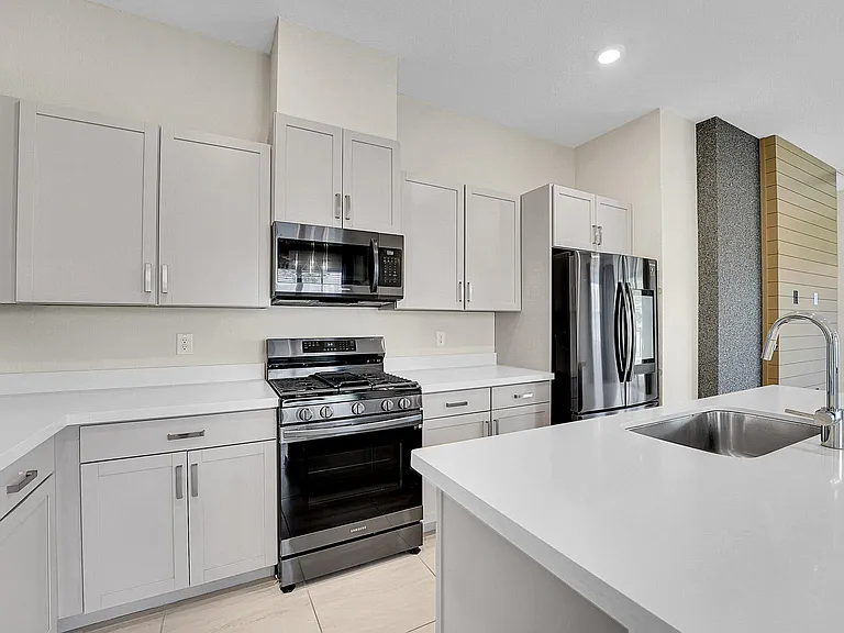 19515 Weathervane Way — Photo 35