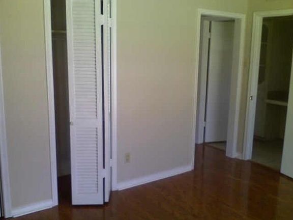 3rd image of 4728 McKinney Ave #B