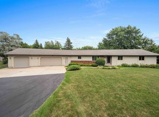 1611 Talus Cir, De Pere, WI 54115