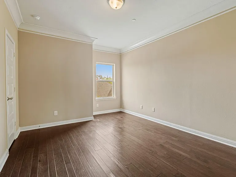 534 Imperial Blvd — Photo 33