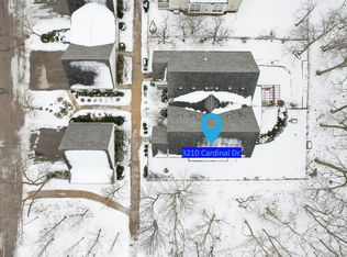 3210 Cardinal Dr, Ann Arbor, MI 48108