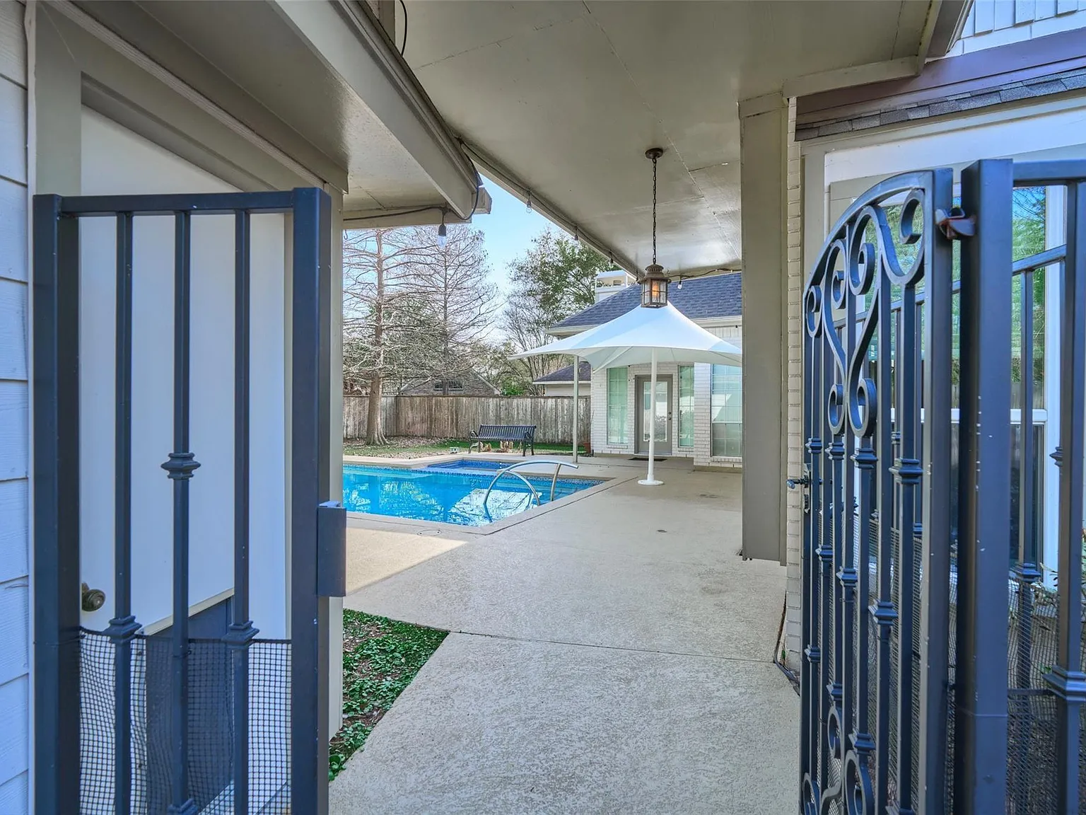 4 bed, 3.5 bath, 3561 sqft, $4,500 — Photo 4