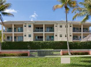 865 9th Ave S, Naples, FL 34102