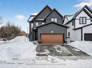297 Whiting St #11, Ingersoll, ON N5C3P7