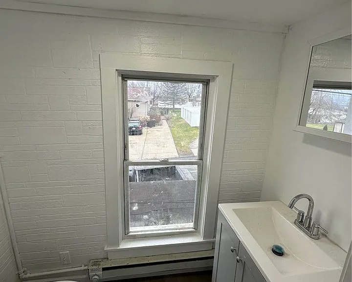 220 Crane St #1 — Photo 5